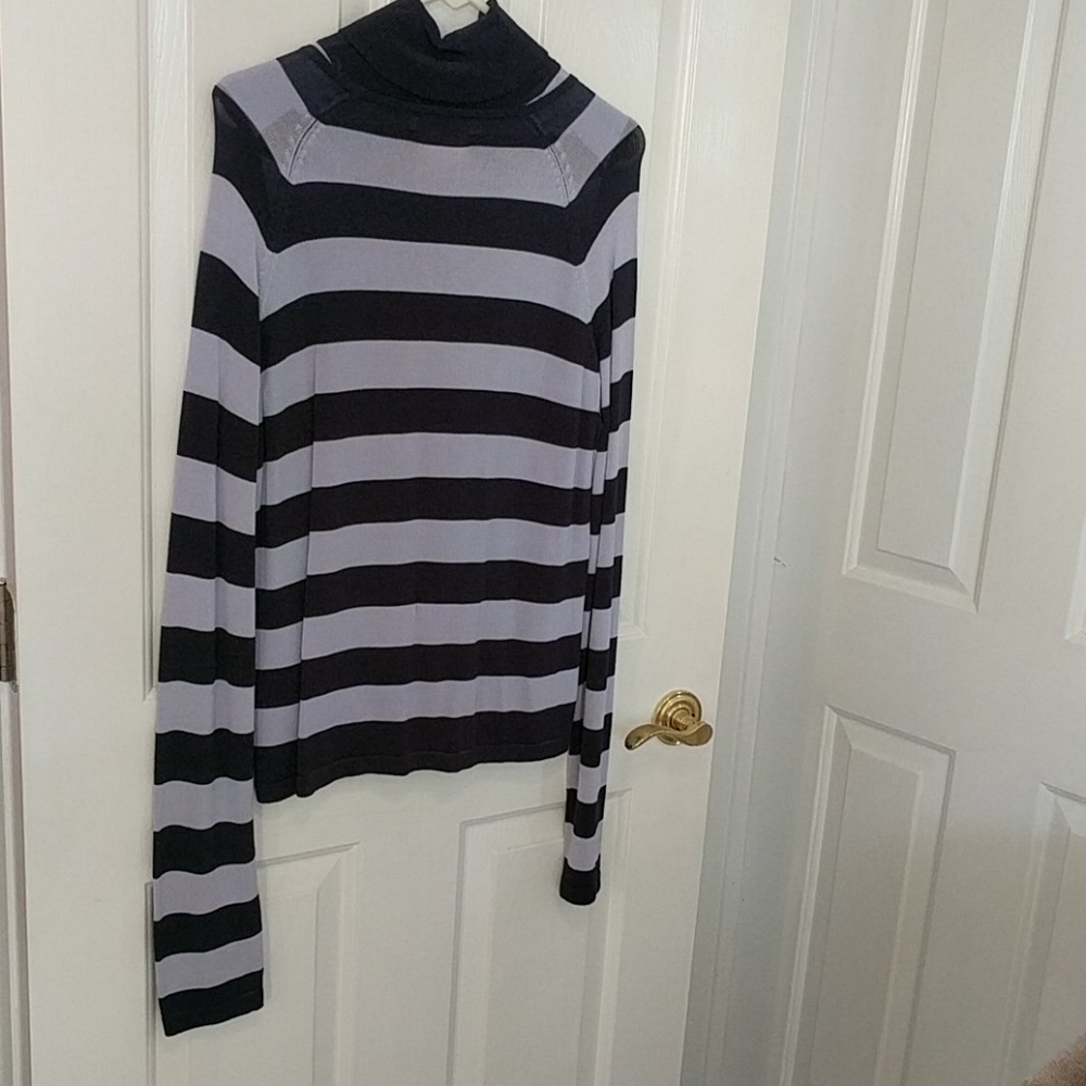 Sweater set - Picture 2 of 5